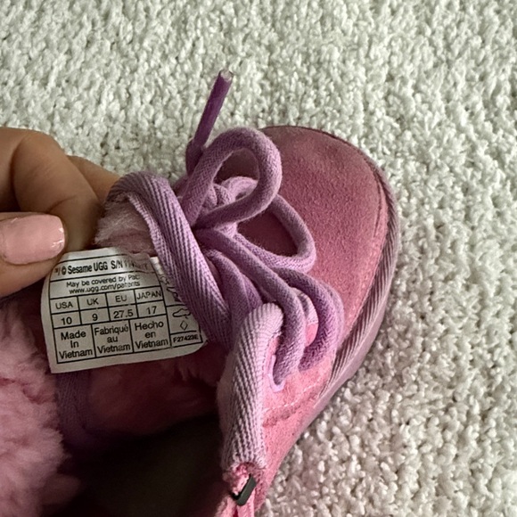 Ugg X Sesame Street Abby Neumel  Pink Toddler Girl Boots with Cartoon Design 10T - Picture 13 of 14